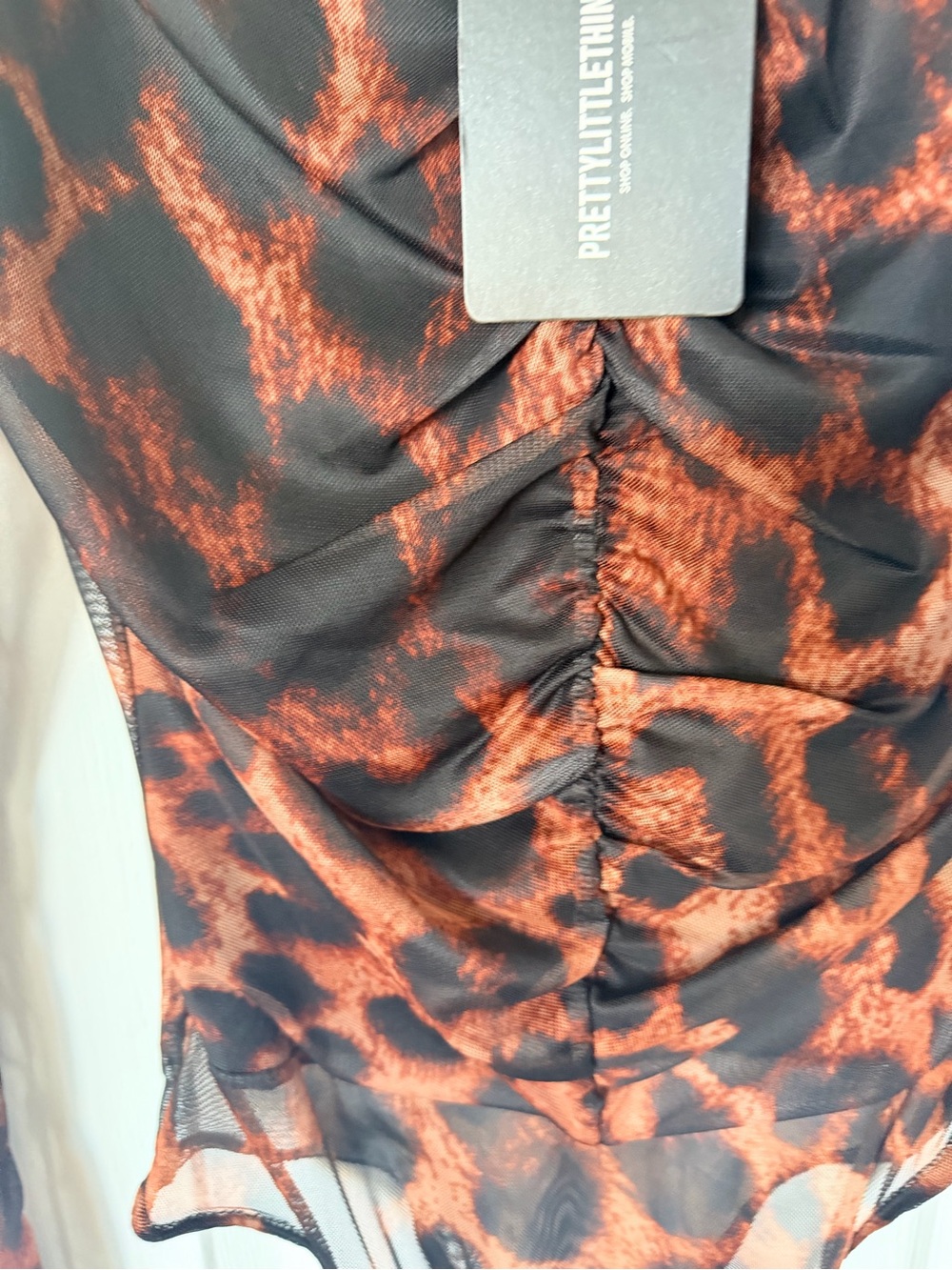 PrettyLittleThing Sheer Leopard Print Long Sleeve Bodysuit in Brown and Black - Picture 3 of 6